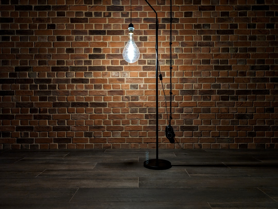 Photo floor lamp