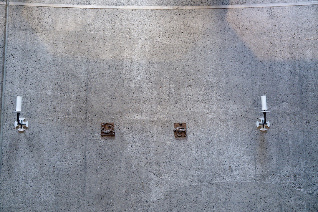 Photo sconce