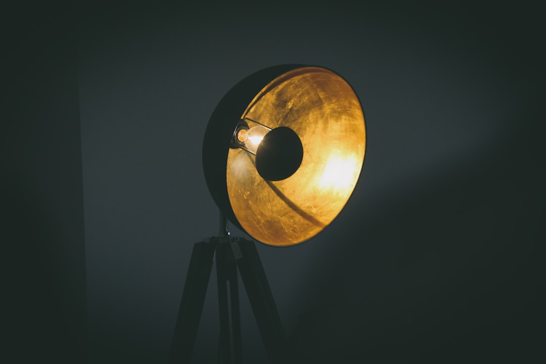 Photo uplight floor lamps
